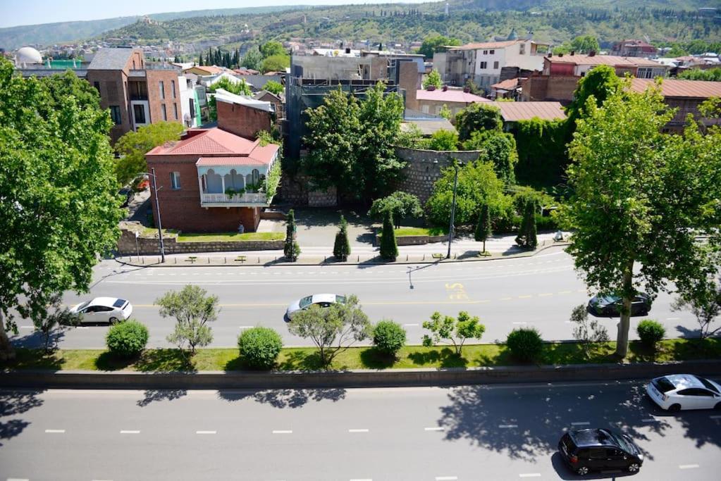 Your Cozy Place Tbilisi Bagian luar foto