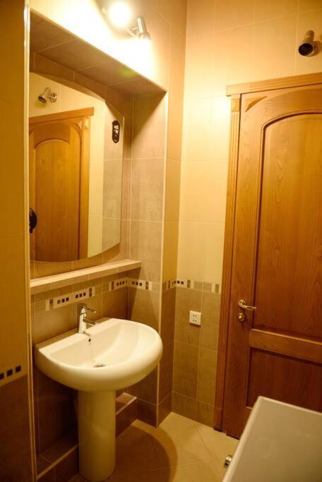 Your Cozy Place Tbilisi Bagian luar foto